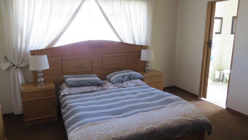 3 Bedroom Property for Sale in Parow Valley Western Cape